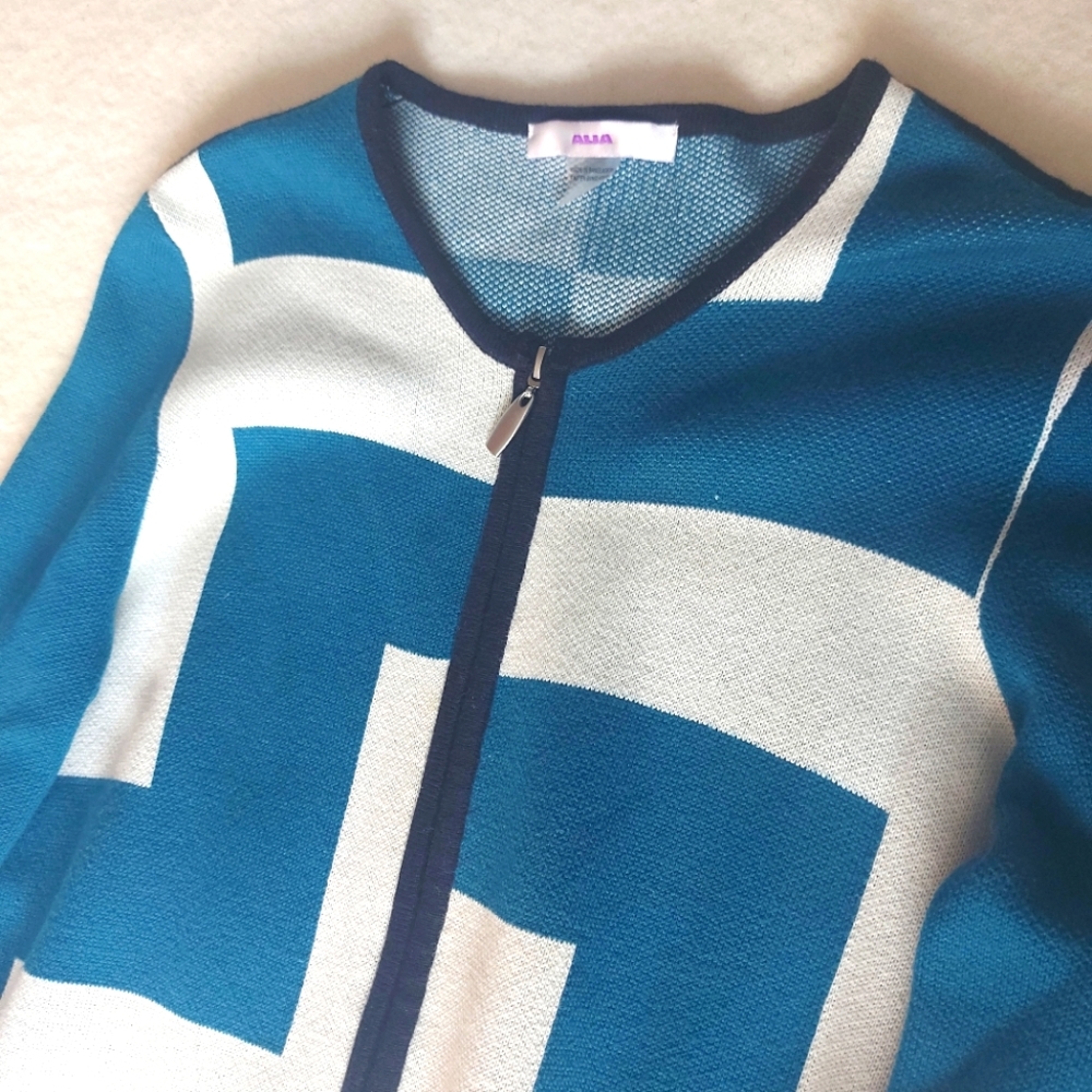 Zip -front geometric cardigan